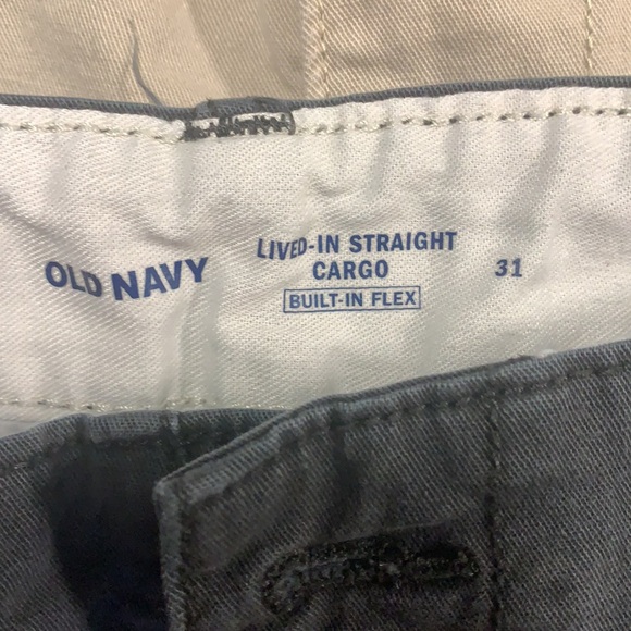 Four pairs of Old Navy cargo khaki shorts. Size 31 waist - Picture 2 of 2
